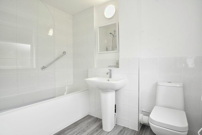 1 Bedroom Flat For Sale In Hampsthwaite Road, Harrogate, HG1