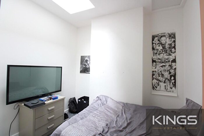 3 Bedroom Apartment To Rent In Burgess Road, Southampton, SO16