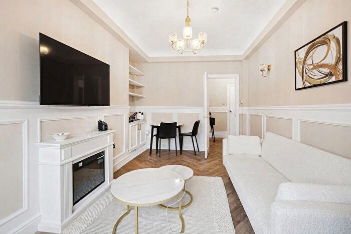 1 Bedroom Flat To Rent In Ashley Court, Morpeth Terrace, SW1P