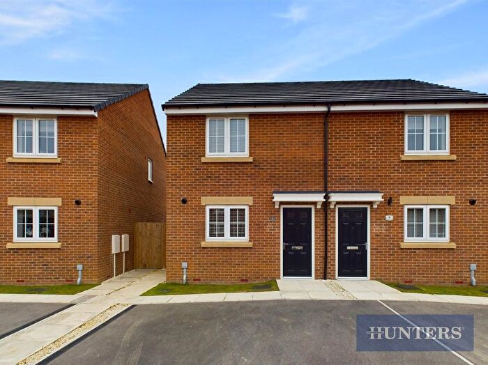 2 Bedroom Semi-Detached House For Sale In Spoonbill Vale, Bridlington, YO15