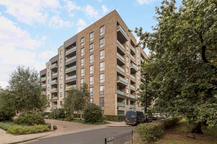 2 Bedroom Flat To Rent In All Saints Road, London W3