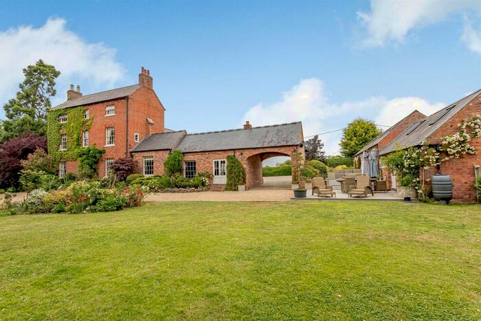 5 Bedroom Detached House For Sale In Dunton Bassett, Lutterworth, Leicestershire, LE17