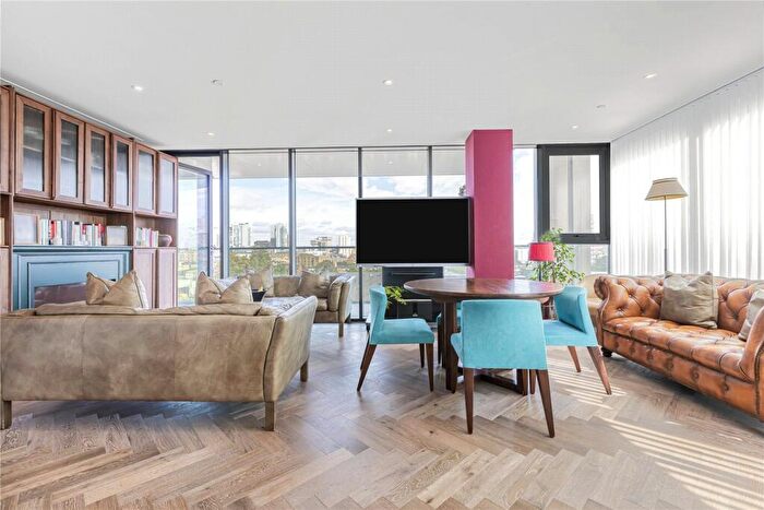 2 Bedroom Apartment To Rent In Merino Gardens, London, E1W