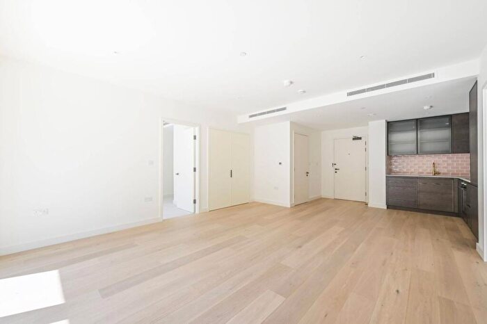 2 Bedroom Flat For Sale In Riverscape, Royal Docks, E16