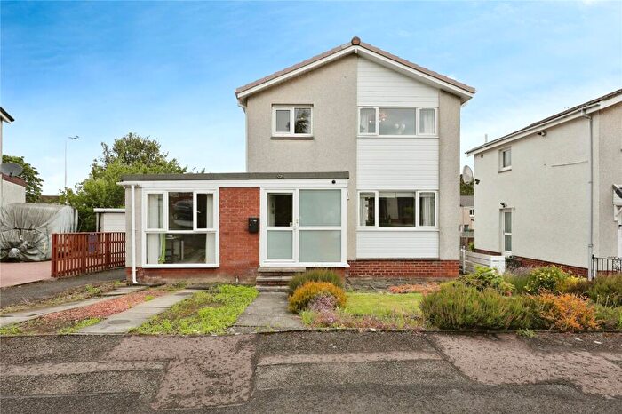 4 Bedroom Detached House For Sale In Hay Grove, Dunfermline, Fife, KY11