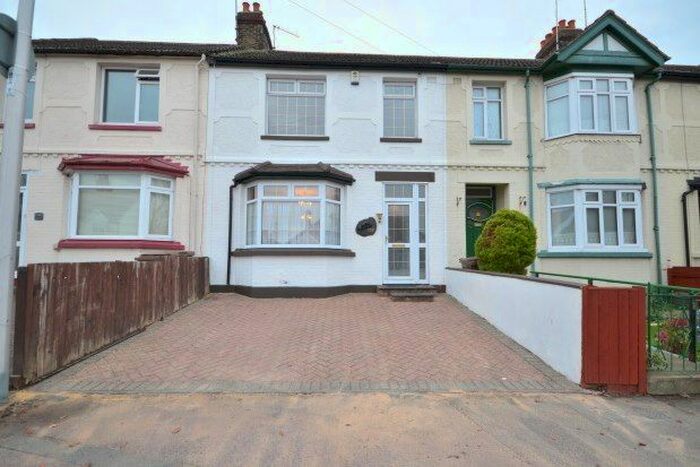 3 Bedroom Terraced House To Rent In Sturdee Avenue, Gillingham ME7