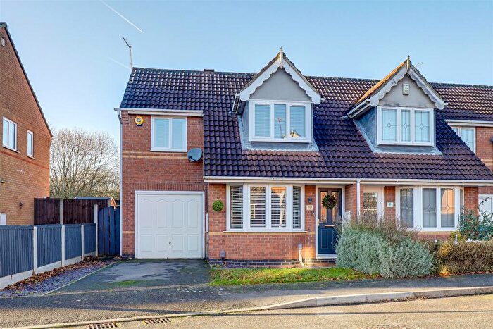 3 Bedroom End Of Terrace House For Sale In Bronte Close, Long Eaton, Nottinghamshire, NG10
