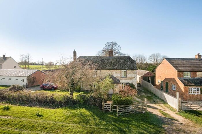 5 Bedroom Detached House For Sale In Baulking, Faringdon, Oxfordshire, SN7