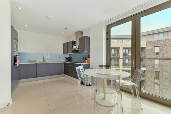 2 Bedroom Flat To Rent In Haven Way, London, SE1