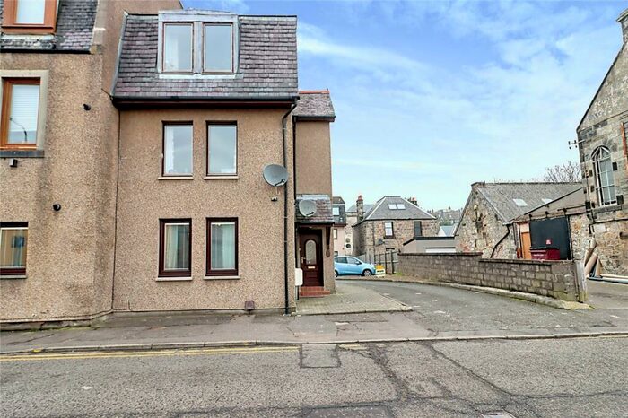 2 Bedroom Flat To Rent In Campbell Street, Dunfermline, KY12