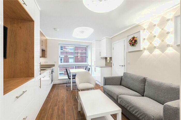 2 Bedroom Flat To Rent In Glebe House, Fitzroy Mews, Fitzrovia, London, W1T