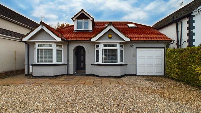 5 Bedroom Detached House For Sale In Reading Road, Winnersh, Wokingham, Berkshire, RG41