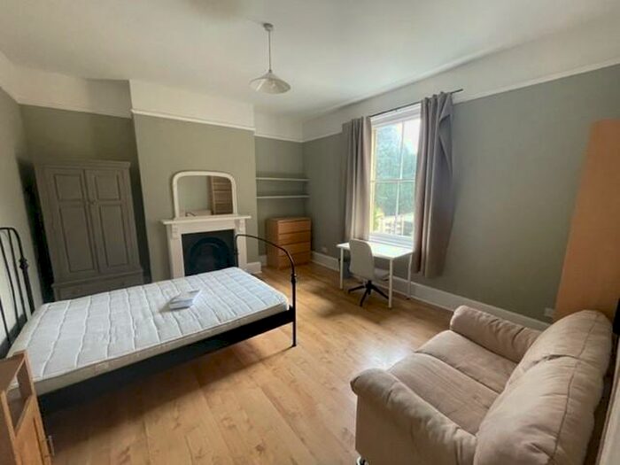 1 Bedroom Terraced House To Rent In St Davids Hill, St Davids, Exeter, EX4