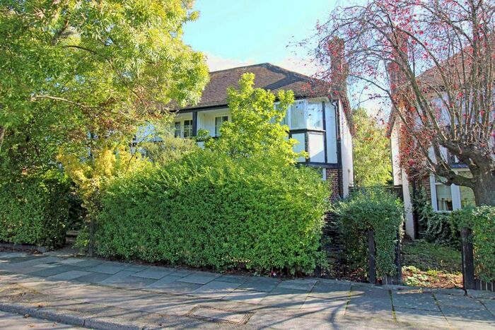 3 Bedroom Terraced House To Rent In Princes Gardens, London, W3