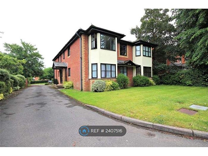 1 Bedroom Flat To Rent In Penlee House, Woking, GU22