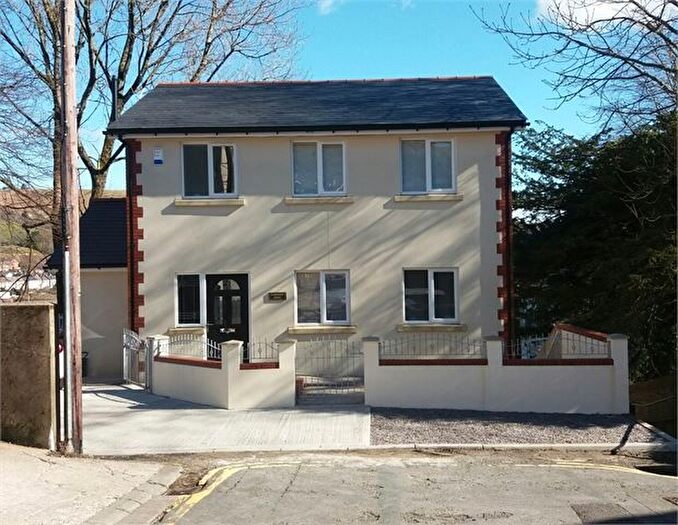 4 Bedroom Detached House To Rent In Old Doctors Surgery, Field Street, Penygraig, Rct., CF40