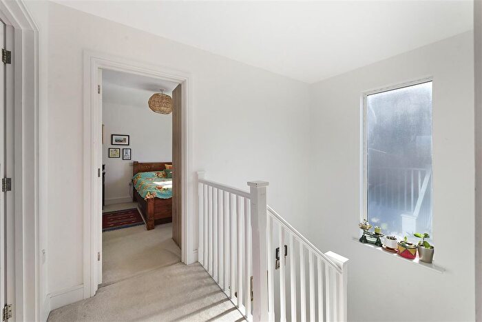 3 Bedroom Detached House For Sale In Romney Road, Allington, ME16