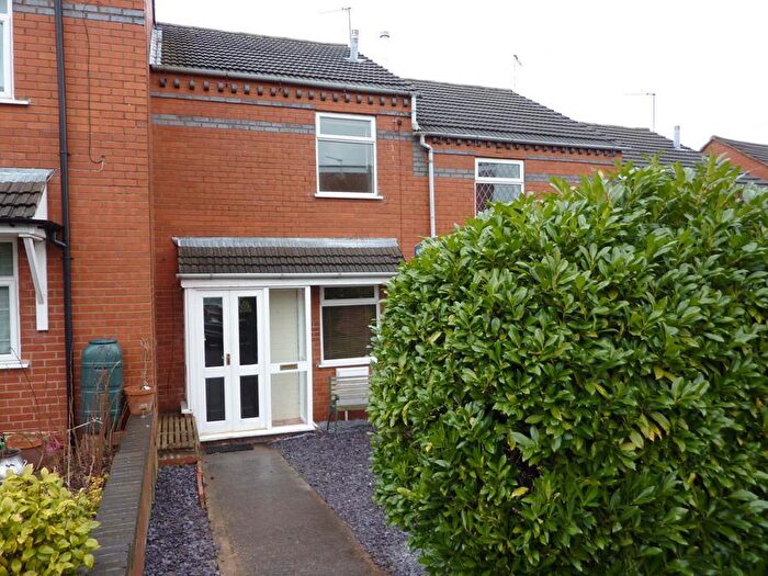 2 Bedroom Terraced House To Rent In Prospect Gardens, Stourbridge, DY8