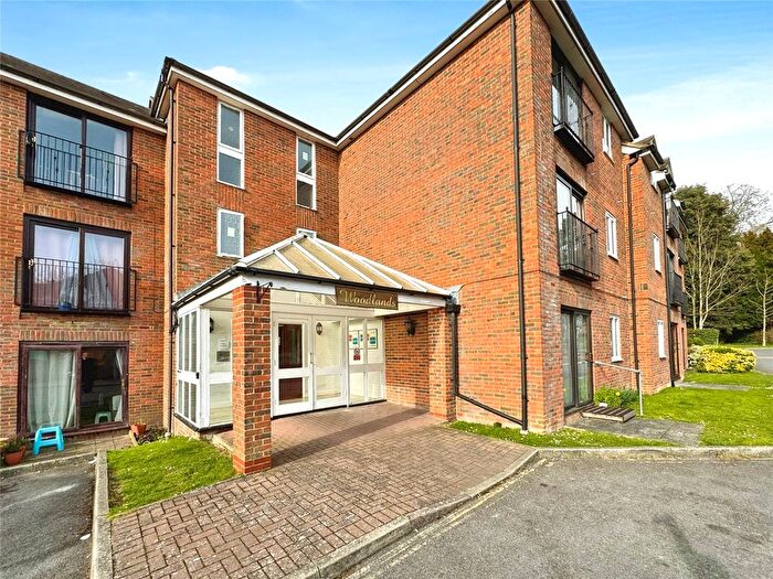 1 Bedroom Flat To Rent In Woodlands Way, Andover, Hampshire, SP10