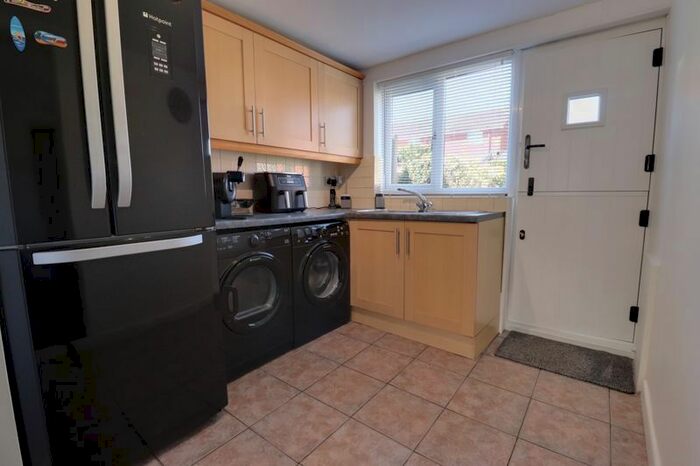 4 Bedroom Detached House For Sale In Thistledown Drive, Heath Hayes, Cannock, WS12