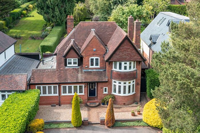 3 Bedroom Detached House For Sale In Blackwell Road, Barnt Green, B45