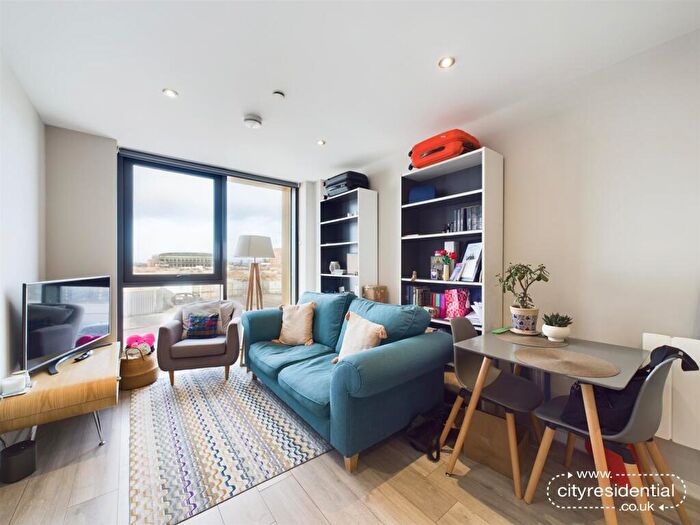 1 Bedroom Apartment For Sale In Jesse Hartley Way, Liverpool, L3