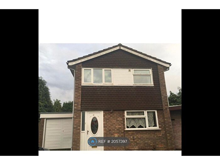 3 Bedroom Detached House To Rent In Oak Street, Wolverhampton, WV3