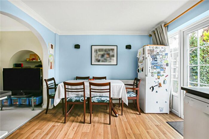 3 Bedroom End Of Terrace House For Sale In Howlands, Welwyn Garden City, Hertfordshire, AL7