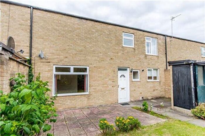 3 Bedroom Terraced House To Rent In Crowland Way, CB4