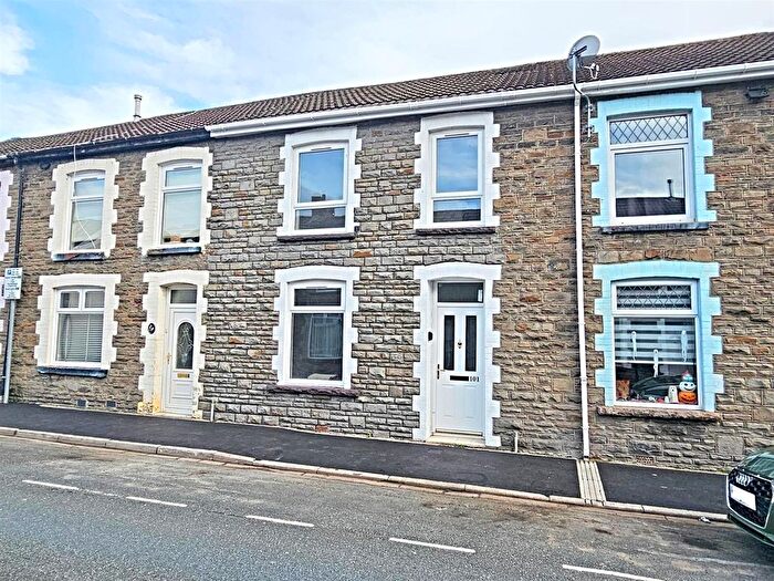 4 Bedroom Terraced House To Rent In Middle Street, Pontypridd, CF37