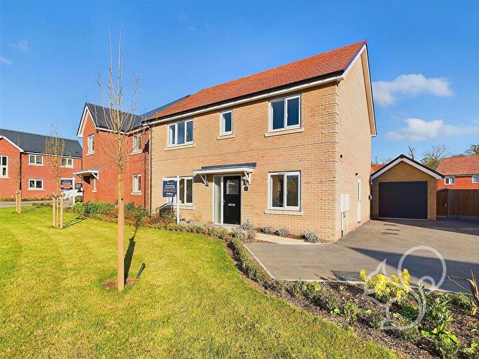 4 Bedroom Detached House For Sale In Priory Grange, Hatfield Peverel, CM3