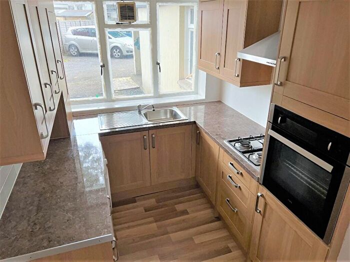 2 Bedroom Flat To Rent In Barking Road, London, E13