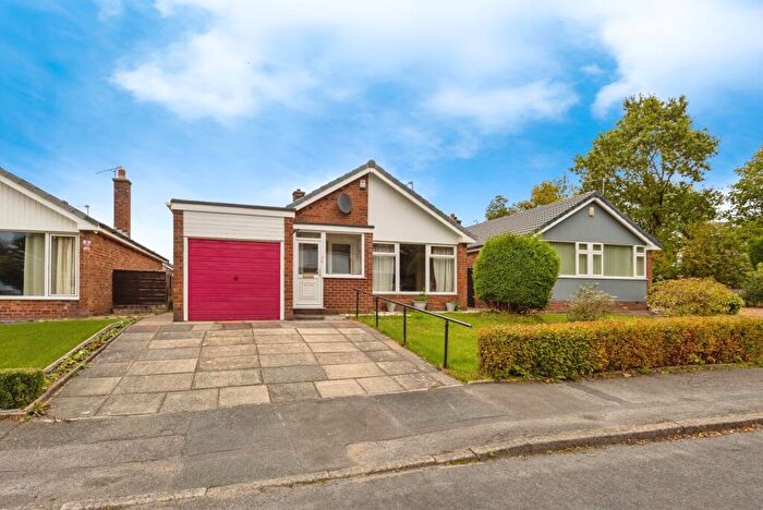 2 Bedroom Bungalow For Sale In Truro Avenue, Ashton-Under-Lyne, Lancashire, OL6