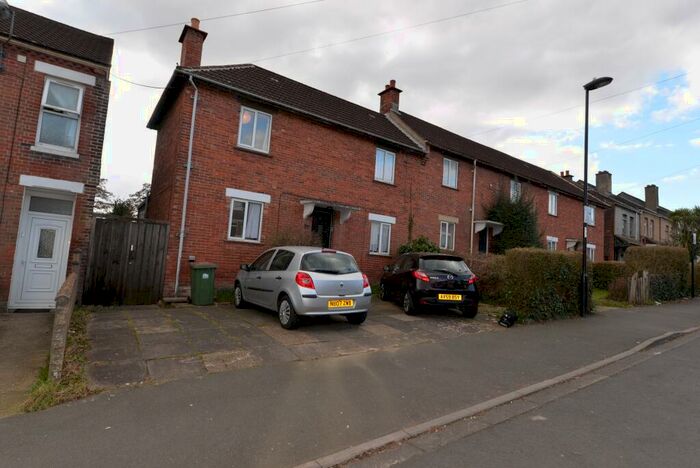 4 Bedroom End Of Terrace House To Rent In Broadlands Road, Highfield, Southampton, SO17
