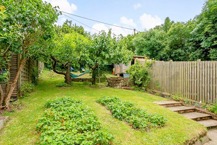 2 Bedroom Flat For Sale In Northfields, Musbury, Devon, EX13