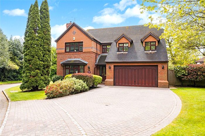 4 Bedroom Detached House For Sale In Gilbert Way, Finchampstead, Wokingham, RG40