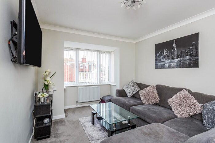 2 Bedroom Apartment To Rent In Parkstone Avenue, Southsea, PO4