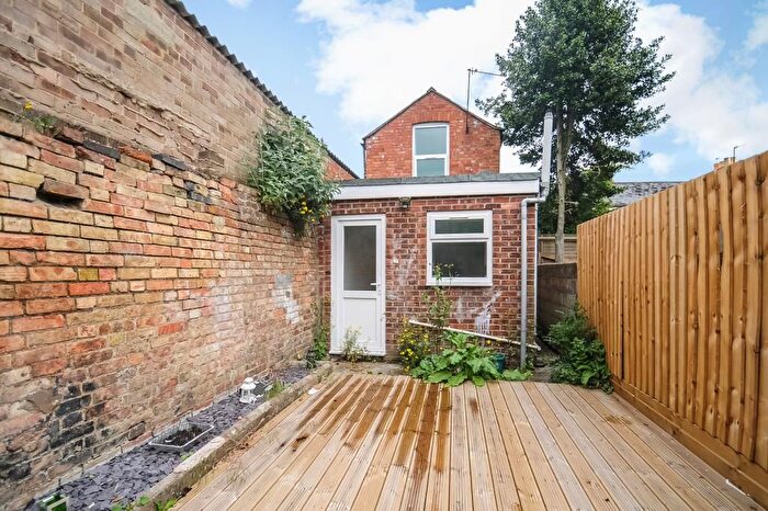 5 Bedroom Terraced House To Rent In Magdalen Road, Student Bedroom, OX4