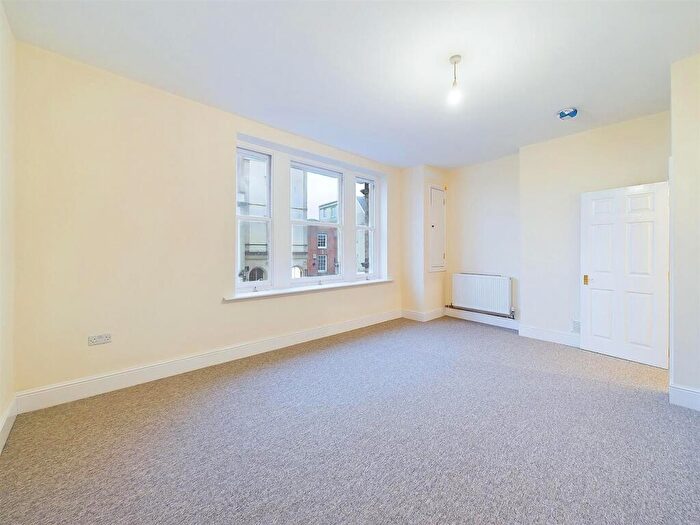 2 Bedroom Apartment To Rent In Braggs Lane, Bristol, BS2