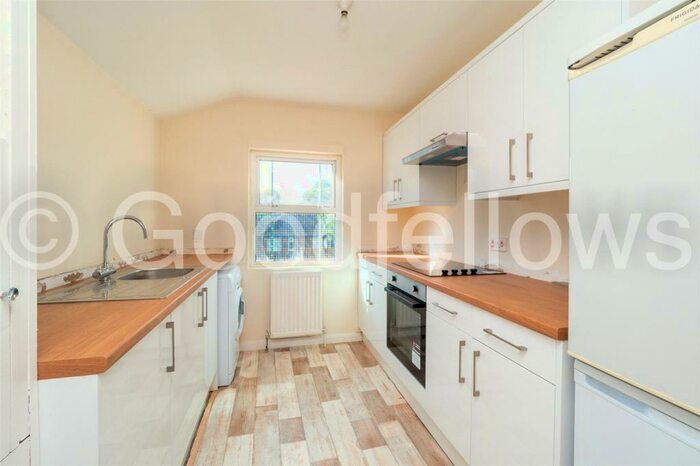 1 Bedroom Apartment To Rent In West Street, Carshalton, Surrey, SM5