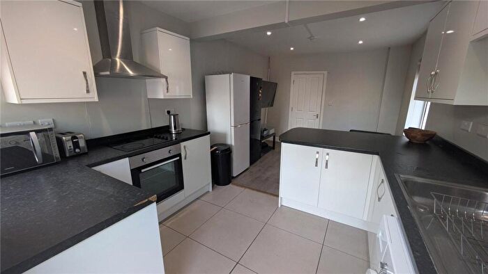 1 Bedroom Property To Rent In Coventry Road, Southampton, Hampshire, SO15