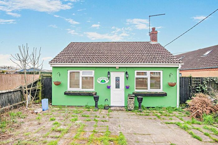 5 Bedroom Bungalow For Sale In High Road, Wisbech St Mary, Wisbech, PE13