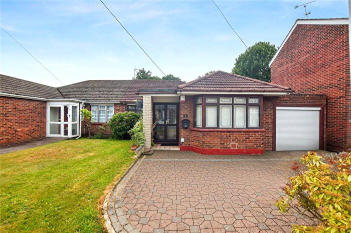 3 Bedroom Bungalow To Rent In Squires Way, Dartford, Kent, DA2