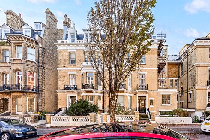 1 Bedroom Flat For Sale In First Avenue, Hove, BN3