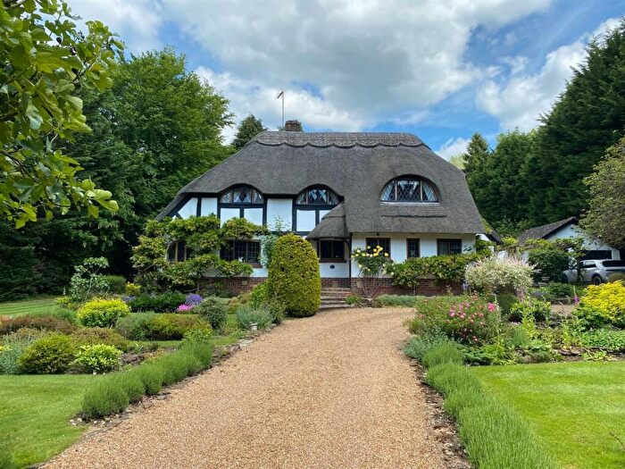 3 Bedroom Detached House For Sale In Park Horsley, East Horsley, KT24