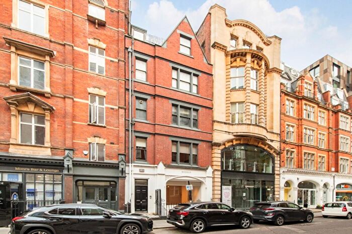 2 Bedroom Flat To Rent In Newman Street, Fitzrovia, London, W1T