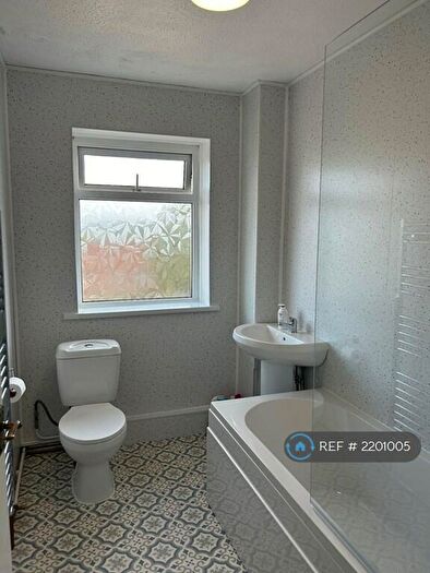 2 Bedroom Maisonette To Rent In Bryn Owain, Caerphilly, CF83