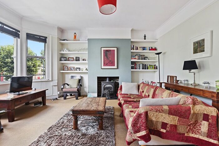 2 Bedroom Flat To Rent In Victoria Road, London, NW6