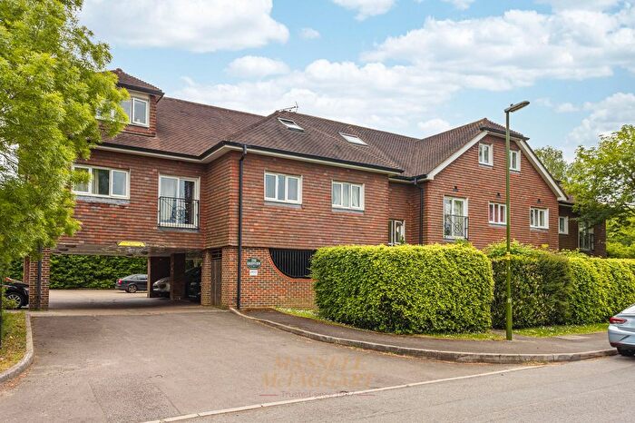 2 Bedroom Flat To Rent In The Green View, Old Brighton Road North, RH11