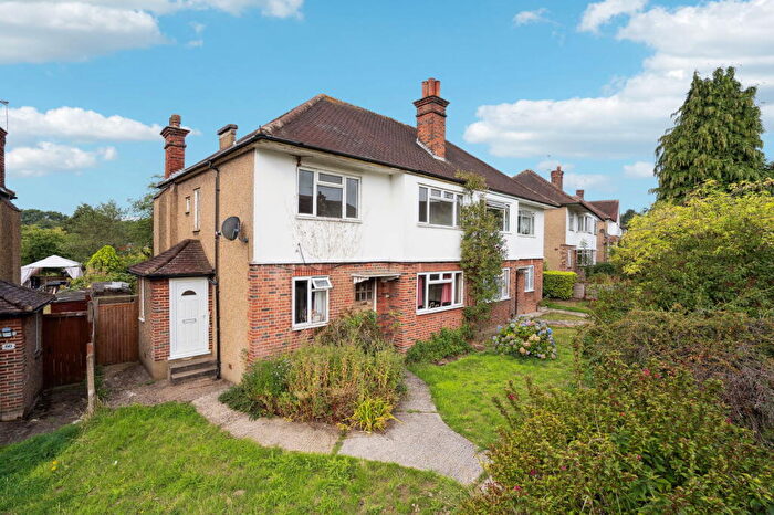 2 Bedroom Maisonette For Sale In Tolcarne Drive, Pinner, HA5